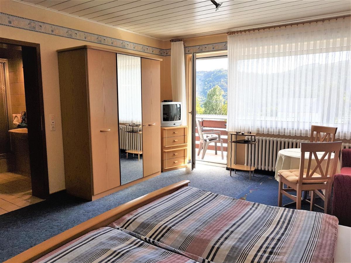 Ferienweinhaus Roemer-Knodt Креф Экстерьер фото